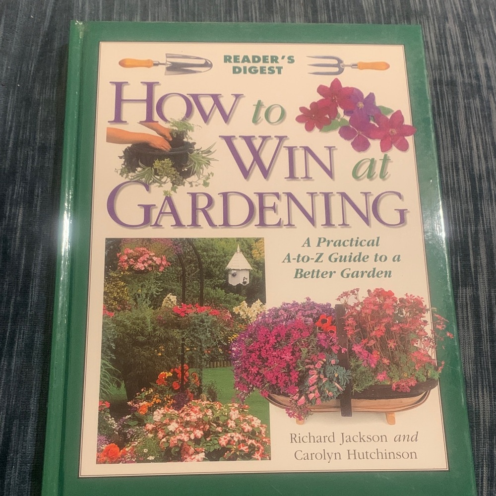 Reader's Digest 'How to Win at Gardening' Book - Green Cover